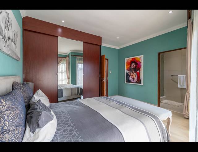 4 BEDROOM HOUSE FOR SALE IN EYE OF AFRICA ESTATE